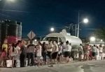Secuestran personas armadas una pipa de agua en Monterrey