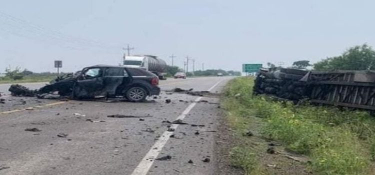 Niña huérfana, tras fatal accidente en Tamaulipas