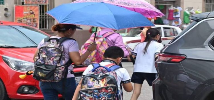 Anuncia suspensión de clases por onda de calor