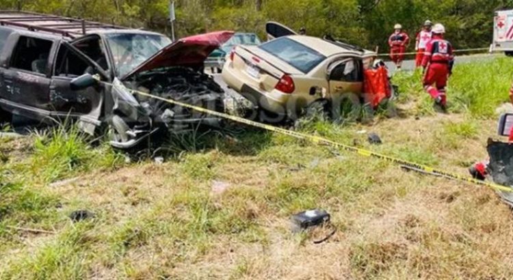 Lamentable choque deja de saldo un bebé y adulto y 8 heridos