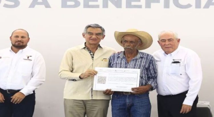 Entregan fertilizantes a productores de Tamaulipas